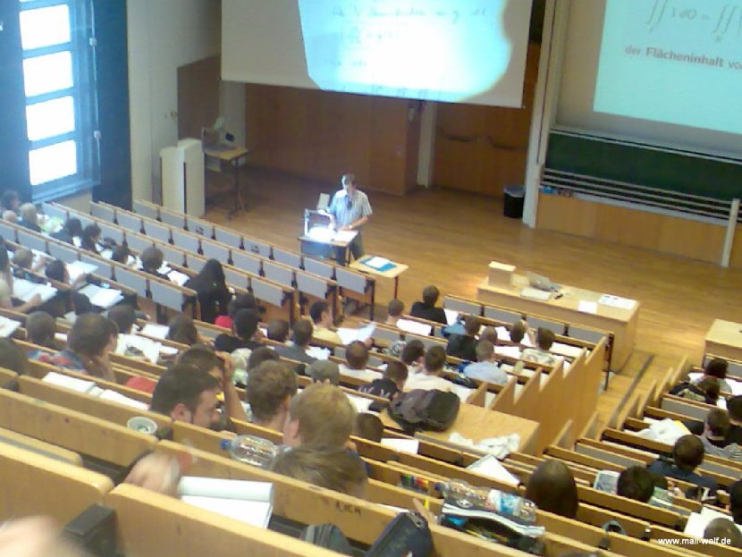 Hörsaal fünf Uni Magdeburg