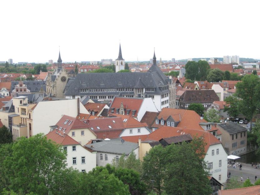 Blick aufs Rathaus (Barfüßerkirche)
