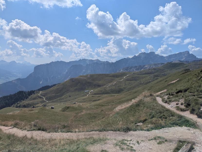Blick an der Peitlerscharte